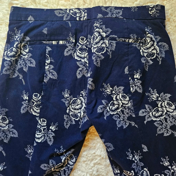 GAP Classic Ultra Skinny Stretch Floral Cropped Pants - Picture 5 of 7